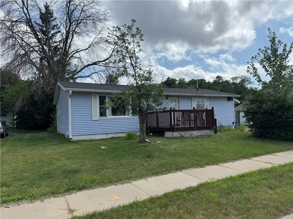 1019 Daniels Avenue, Altoona, WI 54720