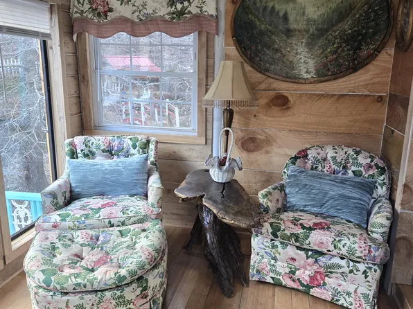 513 Miller Branch Rd, Mars Hill, NC 28754