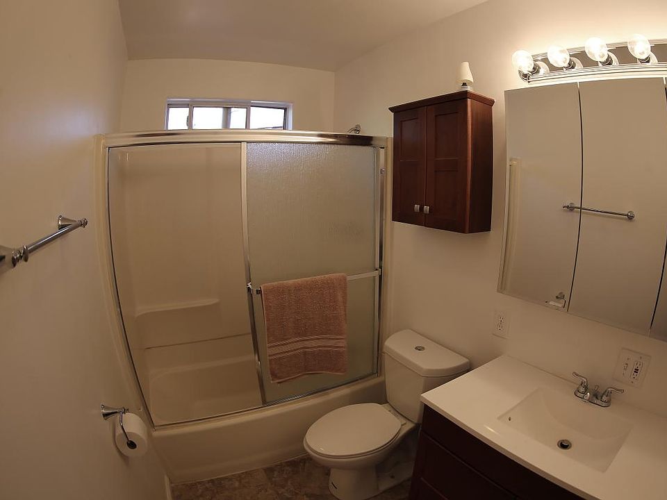 1st image of 2824-2826 Westmoreland Ave