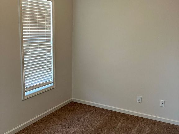 4th image of 5541 Shady Pine Ct