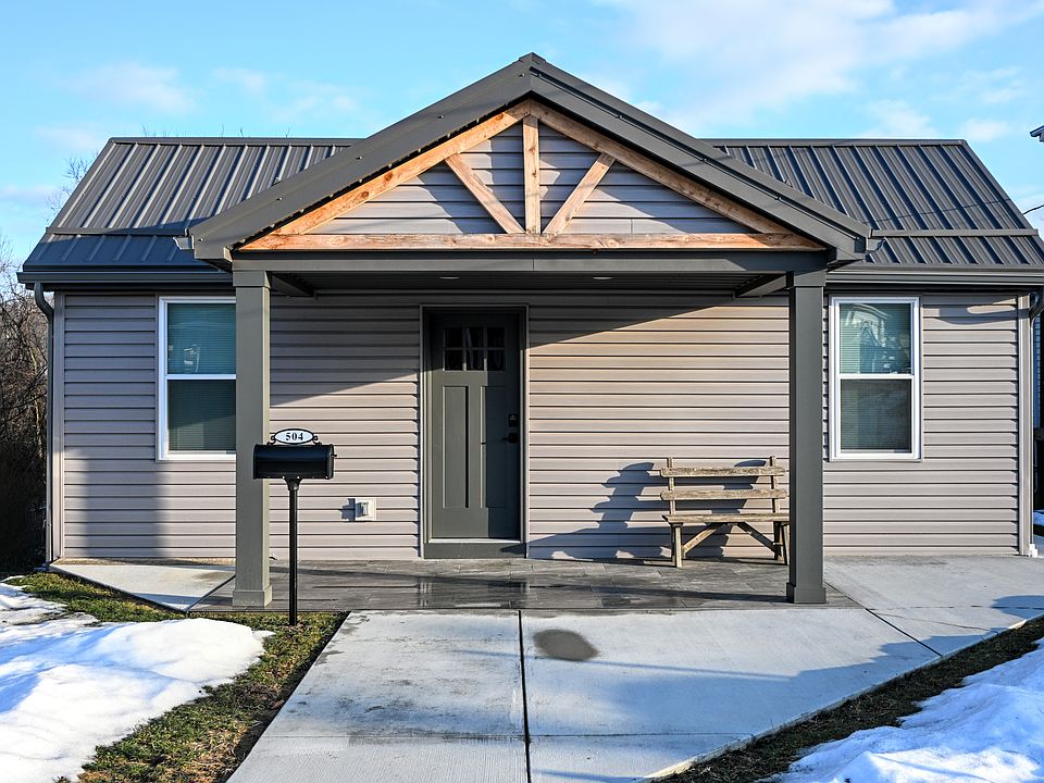 All One floor newly renovated 3 bedroom home. This home is perfect for a family that don't do well with steps. Assisted living programs also welcomed. Handicap accessible living and parking right in front of this home.