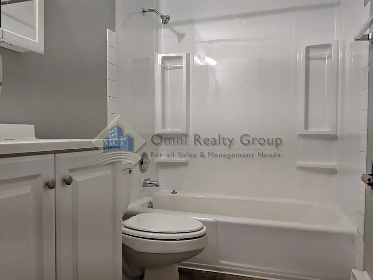882 SE 11th Ave #6 — Photo 8