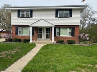 6057 N 112th St, Milwaukee, WI 53225