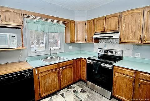 Kitchen new appliances