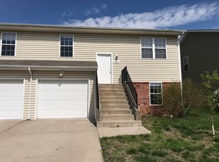 1995 W Old Plank Village Dr, Columbia, MO 65203