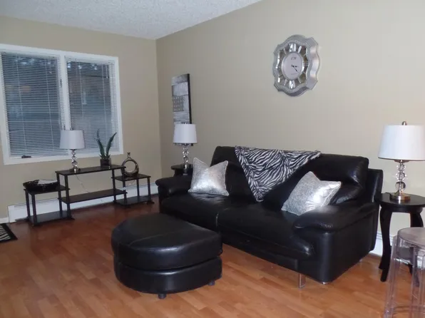 12441 Landmark St, Anchorage, AK 99515