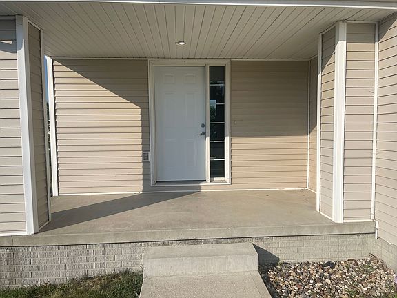2nd image of 3008 SW White Birch Dr