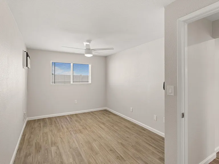 Vista Palms Apartment Homes- Yucaipa, CA — Photo 57