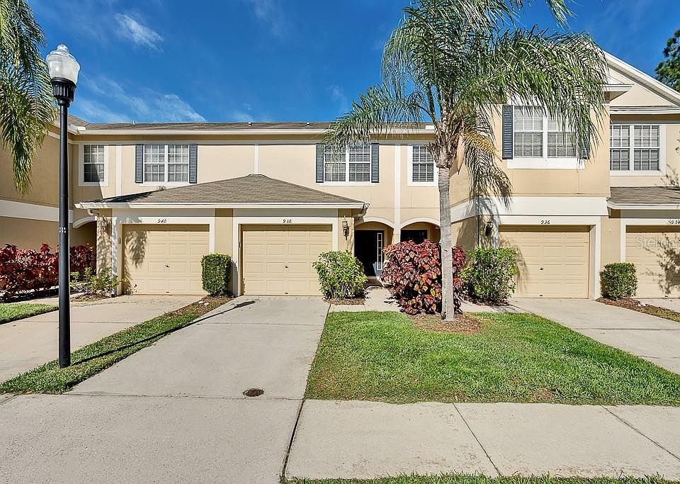1st image of 938 Vista Cay Ct