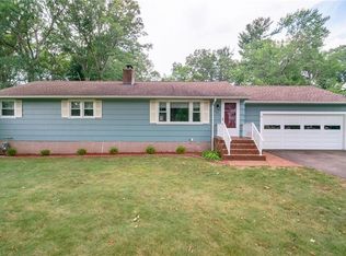52 Country Way, North Haven, CT 06473
