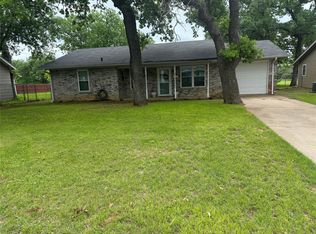 1530 W Groesbeck St, Stephenville, TX 76401