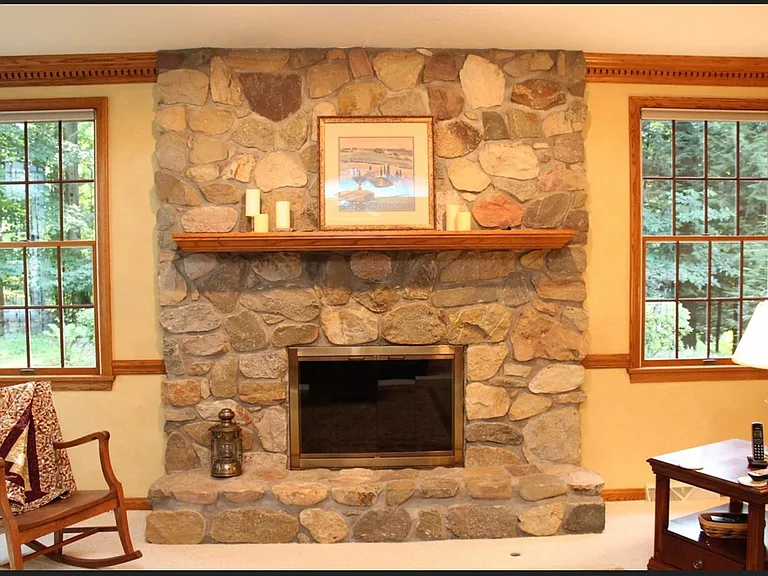 7217 Pine Tree Ct — Photo 4