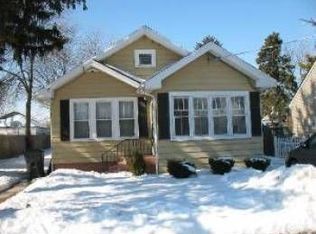 326 S Victory St, Waukegan, IL 60085