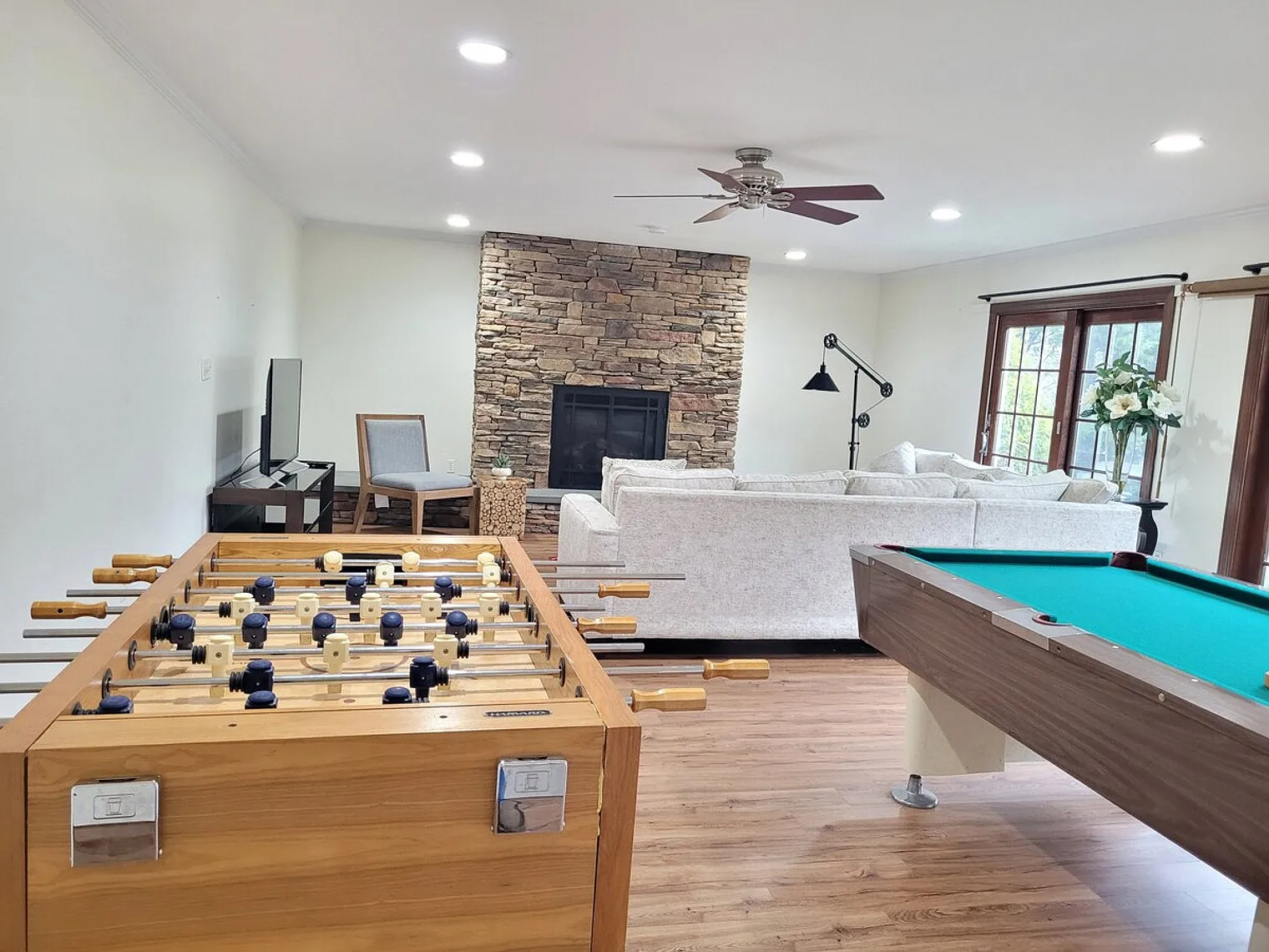 4 bed, 3.0 bath, $7,749 — Photo 3