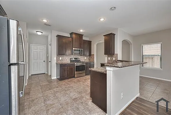 18210 Amalfi Coast Dr — Photo 19