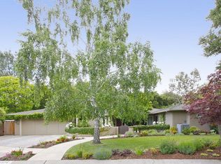 1074 Laureles Dr, Los Altos, CA 94022