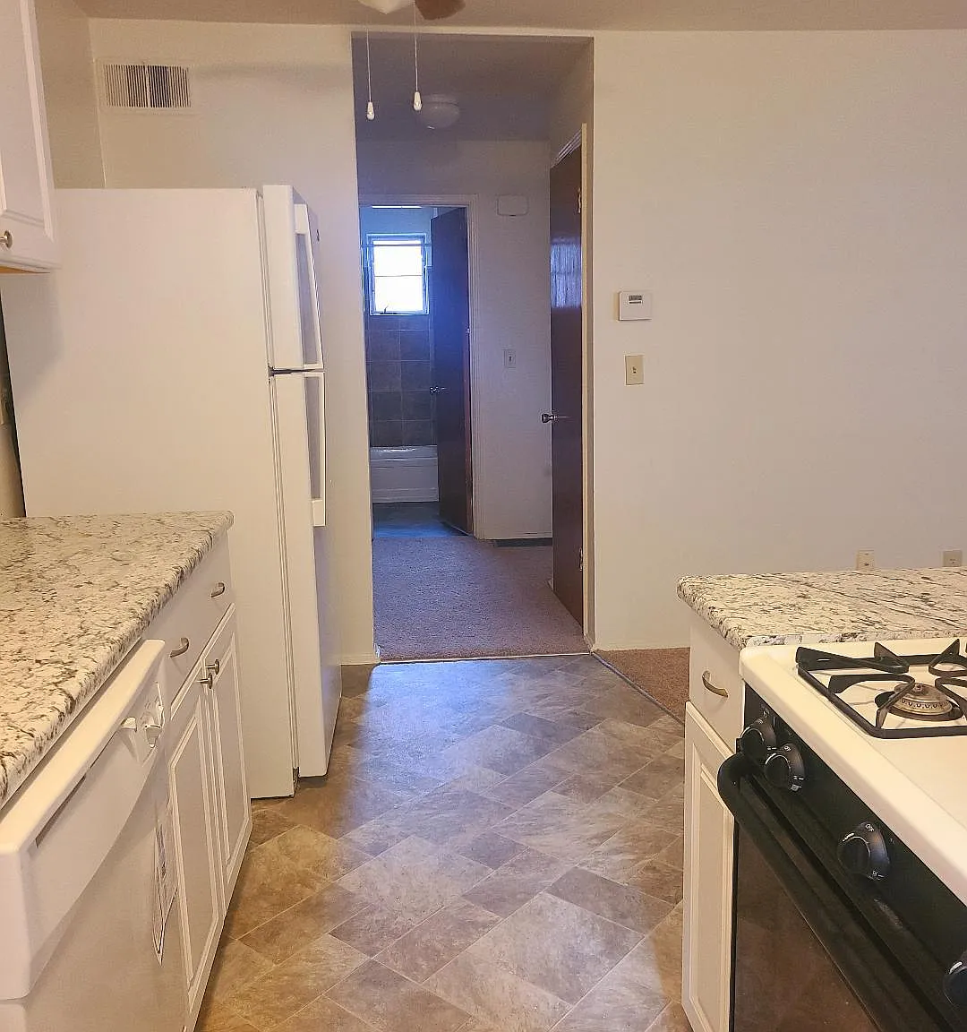 Leesburg Lane Apartments LLC — Photo 4