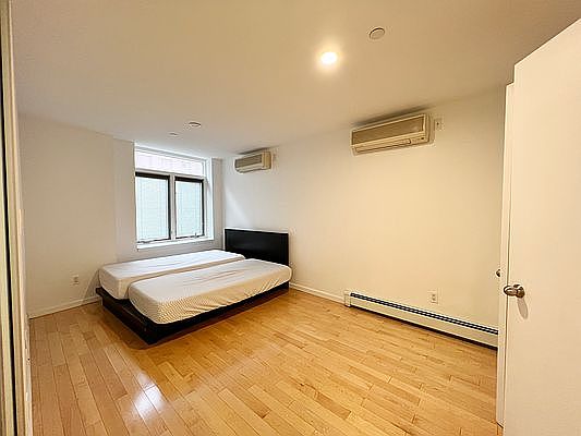 4th image of 87-89 Elizabeth St #2C