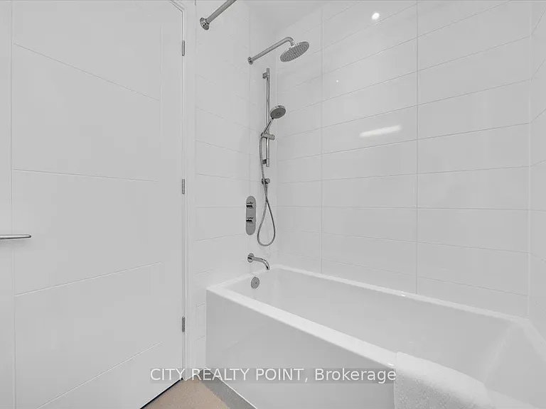 664 Spadina Ave #906 — Photo 5