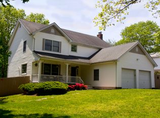 40 Lincoln Ave, Nesconset, NY 11767