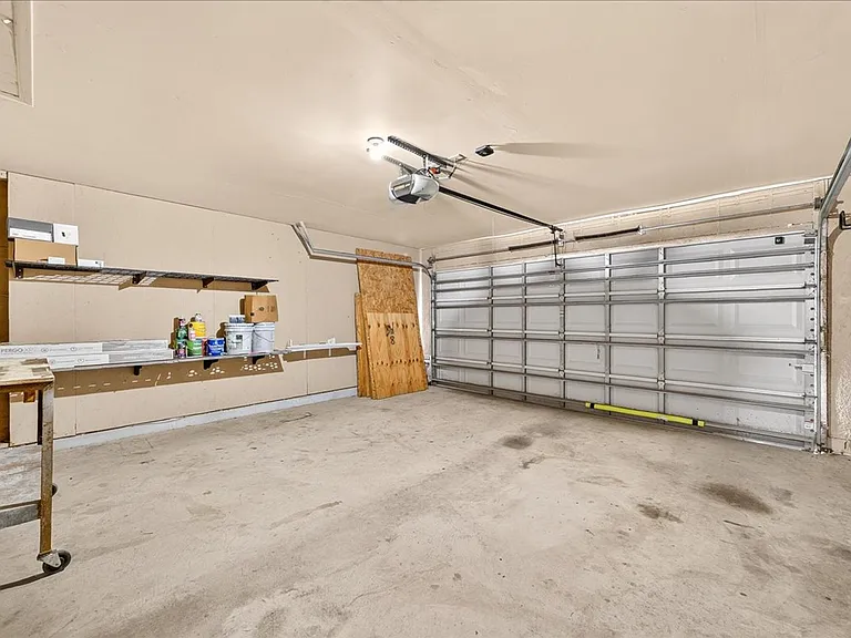 3810 Los Arroyos — Photo 36