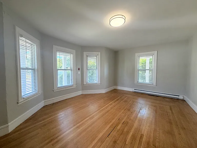 248 W Elm St #1 — Photo 13