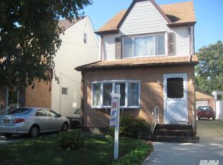 8620 232nd St, Queens Village, NY 11427
