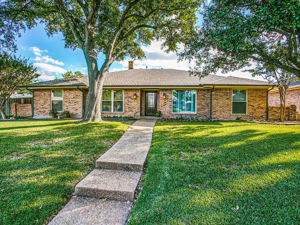2412-silver-holly-ln-richardson-tx-High-Res-1.jpg