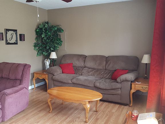 3rd image of 241 Jo Cir