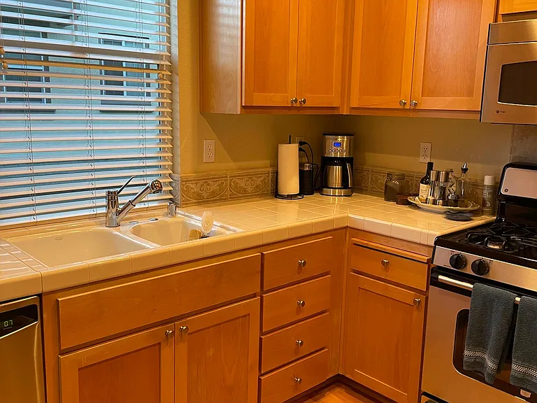 62 Almond Ct — Photo 5