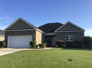 418 Hunts Landing Dr, Kathleen, GA 31047