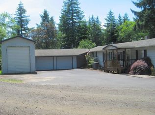 11 Schlecht Rd, Toledo, OR 97391