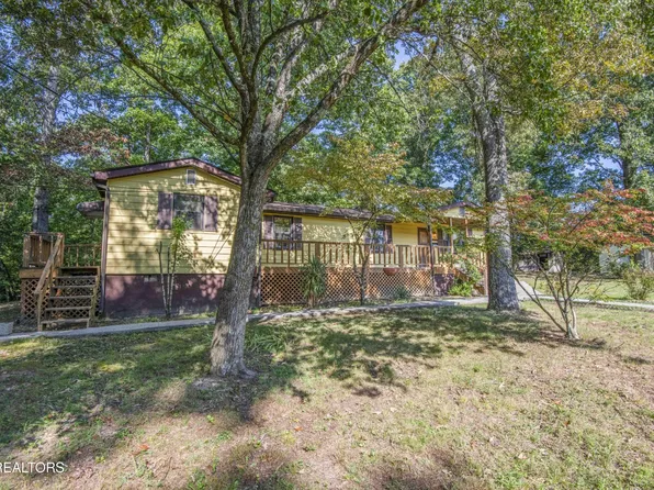 321 Church Dr, Lenoir City, TN 37771