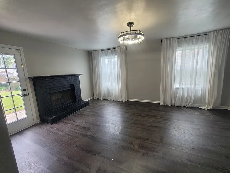 1792 Moonstone Dr — Photo 8