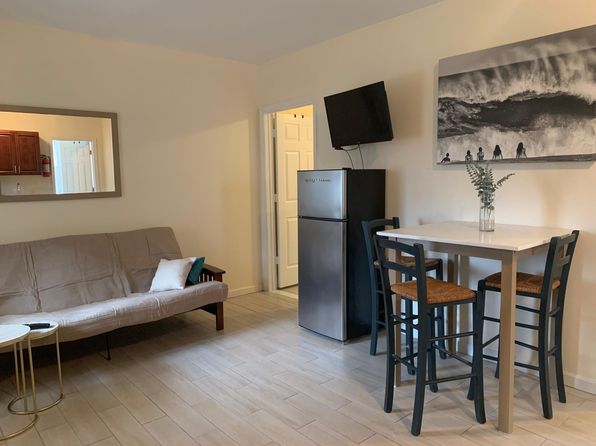 121 Blaine Ave #2