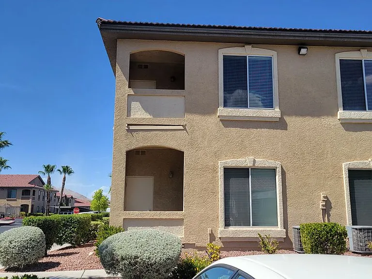 10650 Calico Mountain Ave #204 — Photo 1