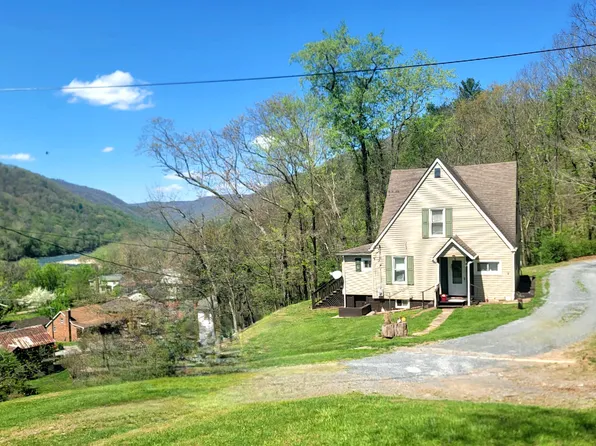 138 Ralph Kelley Ln, Meadow Bridge, WV 25976
