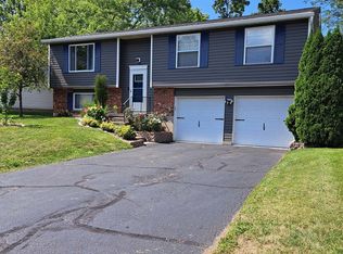 826 W Martindale Rd, Englewood, OH 45322