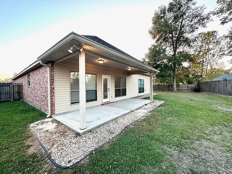 41188 Lakeway Cove Ave — Photo 20