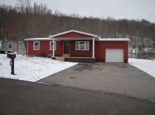 105 New Era Village Rd, Belington, WV 26250