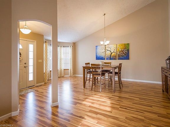 4th image of 38309 Pelican Lake Dr