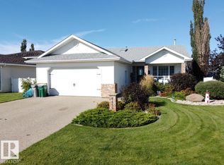 4420 56th Ave, Lamont, AB T0B2R0