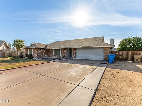 2nd image of 4415 W CALAVAR Road