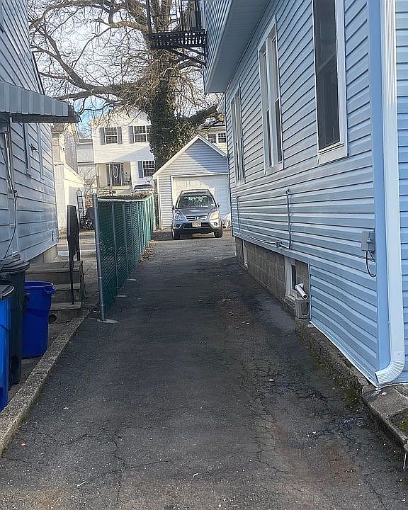 2nd image of 108 Garden Ave