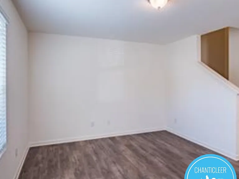 533 Hobkirks Pl #1 — Photo 10