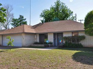 1104 N Harville Rd, Duncan, OK 73533