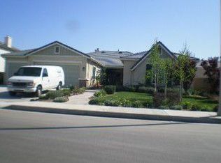 19519 Estancia Dr, Riverside, CA 92508