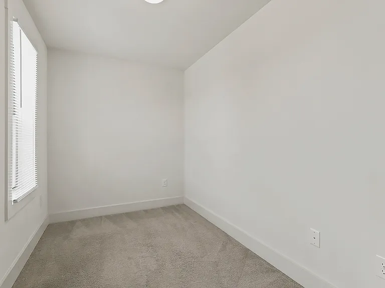 6260 Taylor Rd — Photo 34