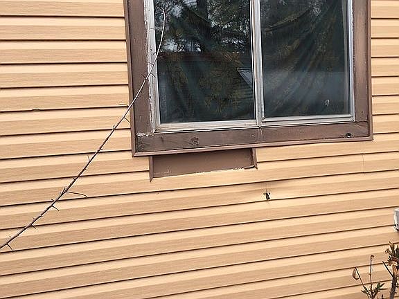 3rd image of 33866 Ponderosa Way