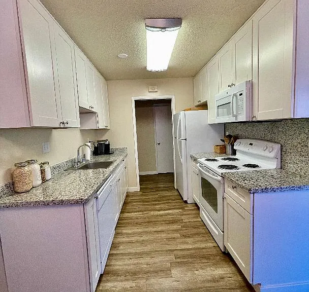 WoodAcre Apartments — Photo 44